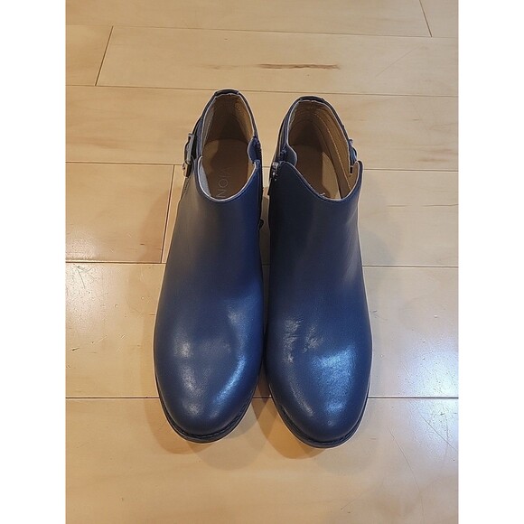 New Vionic Millie Leather Ankle Boots US 7.5 Navy Buckle Zip Low Heel Orthotic - Picture 2 of 9